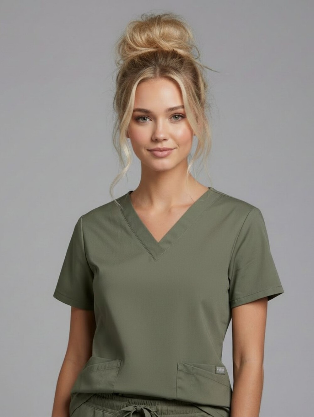 Cherokee Olive Green Woman's V-Neck Short Sleeve Scrub Top, Front Pockets, EUC L